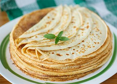 Mga pancake sa pagluluto sa mineral water - mga recipe para sa bawat panlasa