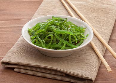 Seaweed salad