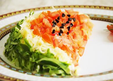 Ang watermelon slice salad: isang orihinal na recipe, tikman ang mga eksperimento at mga patakaran ng disenyo