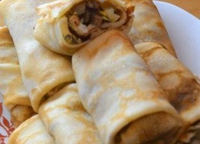 Mabangis na pancake na may mga kabute: dalawang hakbang-hakbang na mga recipe na may mga larawan!