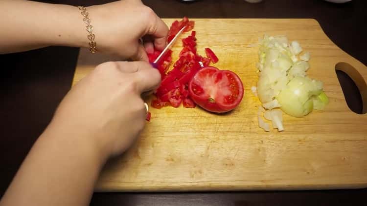 Ang hakbang-hakbang na recipe para sa sopas ng meatball sa isang mabagal na kusinilya na may larawan