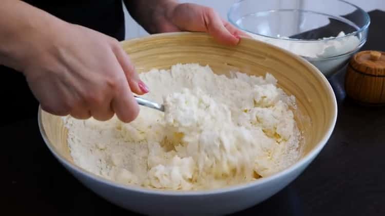 Upang makagawa ng Napoleon cake na may custard, igi ang harina