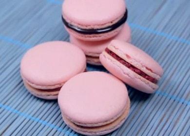 Nagluto kami ng mga cookies ng macaroon sa bahay ayon sa isang sunud-sunod na recipe na may isang larawan.