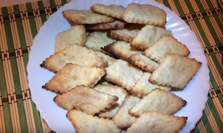 Ang mga cookies sa beer ay malutong at napaka-masarap.