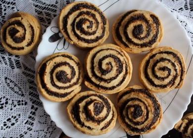 Itlog Naglingkod ng Poppy Seed Cookies