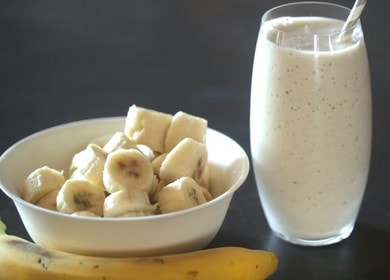 Masarap na smoothie na may saging at gatas: nagluluto kami ayon sa recipe na may larawan.