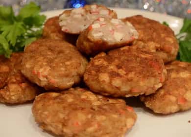 Cutlet mula sa mga crab sticks ayon sa isang hakbang-hakbang na recipe na may larawan