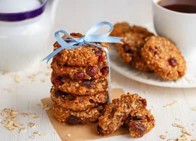 Ang mga banana oatmeal cookies ay isang malusog at masarap na alternatibo sa mga regular na cookies.