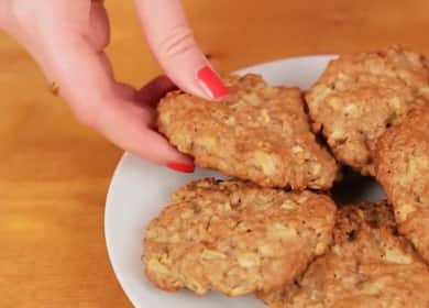 Ang mga cookies ng Oatmeal na may mansanas at kanela - malambot, natutunaw sa iyong bibig