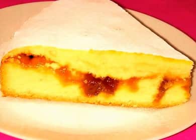 Nagmamadali ang jam pie ayon sa isang hakbang-hakbang na recipe na may larawan