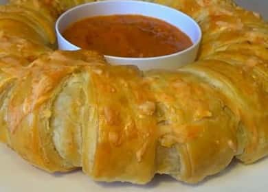 Puff pastry pizza: hakbang-hakbang na recipe na may larawan