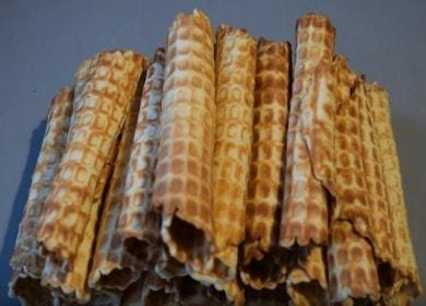 Naghahanda kami ng isang klasikong tasa ng waffle ayon sa isang sunud-sunod na recipe na may isang larawan.