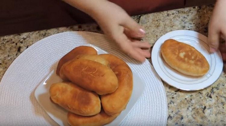 Опитайте нашата рецепта и направете сами такива чудесни пайове за зеле.