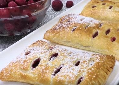 Pagluluto ng masarap na puff pastry na may cherry puff pastry: recipe na may larawan.