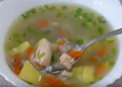 Pink salmon sopas - isang recipe para sa isang masarap na sopas ng isda