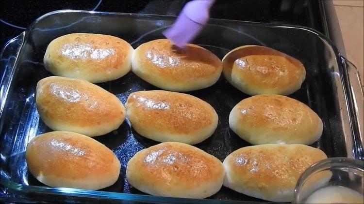 Paano malaman kung paano lutuin ang masarap na pie ng karne sa oven