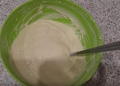 naghahanda kami ng isang matagumpay na batter para sa pizza sa kefir: isang napatunayan na recipe na may mga hakbang sa hakbang na larawan.