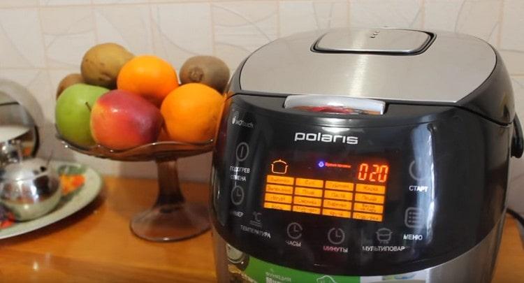 Dapat mong iwanan ang halos tapos na ulam para sa isa pang 20 minuto sa multicooker sa mode ng pag-init.