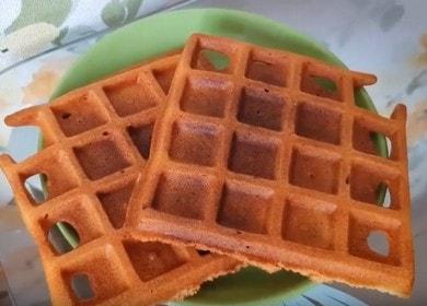 Naghahanda kami ng masarap na crispy waffles ayon sa isang sunud-sunod na recipe na may isang larawan.