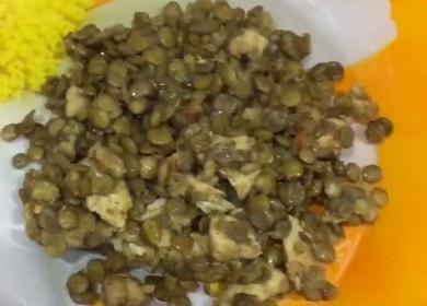 Nagluto kami ng mga lentil ng manok ayon sa isang sunud-sunod na recipe na may larawan.