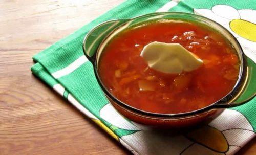 Borsch na may de-latang beans: isang hakbang-hakbang na recipe na may mga larawan