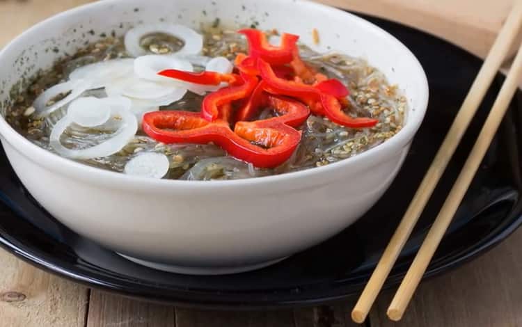 Paano gumawa ng masaya, mabilis at madaling pansit na fungose ​​noodles