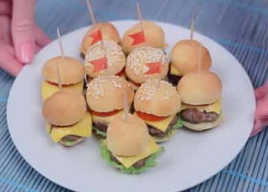 Hakbang-hakbang na mini burger na may larawan