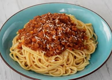 Klasikong Italian Spaghetti Bolognese Recipe 🍝