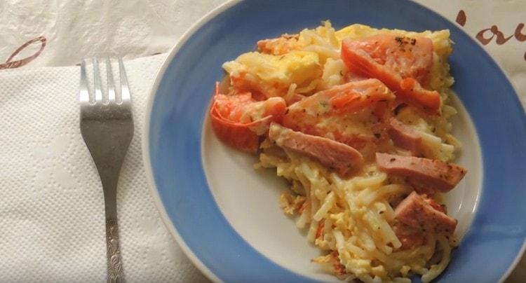 Толкова вкусни и бързи, че можете да готвите паста с яйце в тиган.