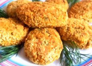 Pagluluto ng masasarap na mga cutlet ng kalabasa na walang karne: isang kawili-wiling recipe na sunud-sunod na may larawan.