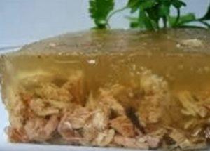 Pagluluto ng masarap na jellied na karne: isang recipe na may hakbang-hakbang na mga larawan.