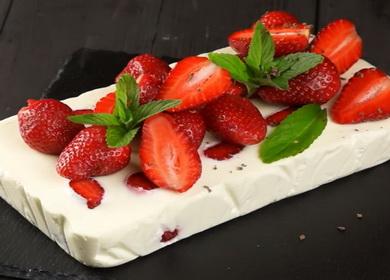 Ничный Strawberry curd Dessert na may Gelatin