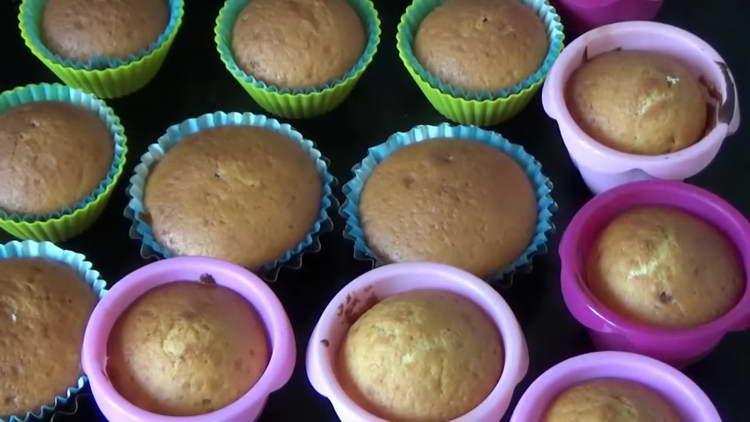 magpadala ng mga cupcakes sa oven