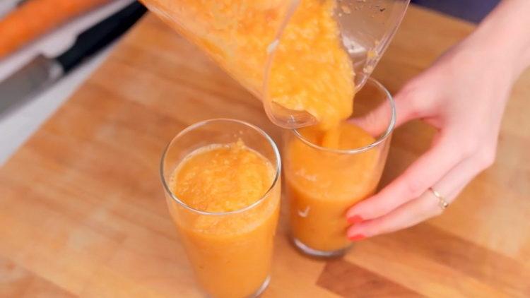 Makinis para sa isang blender hakbang-hakbang na recipe na may larawan